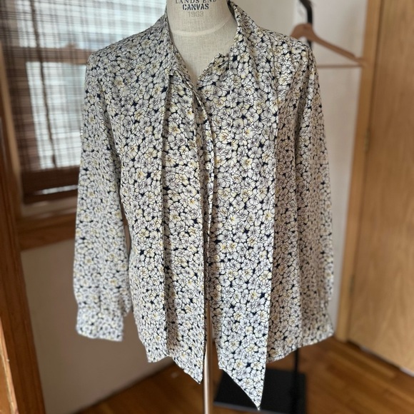 Country Sophisticates Pendleton Division Floral Button-Up Blouse Size Medium - Picture 1 of 12
